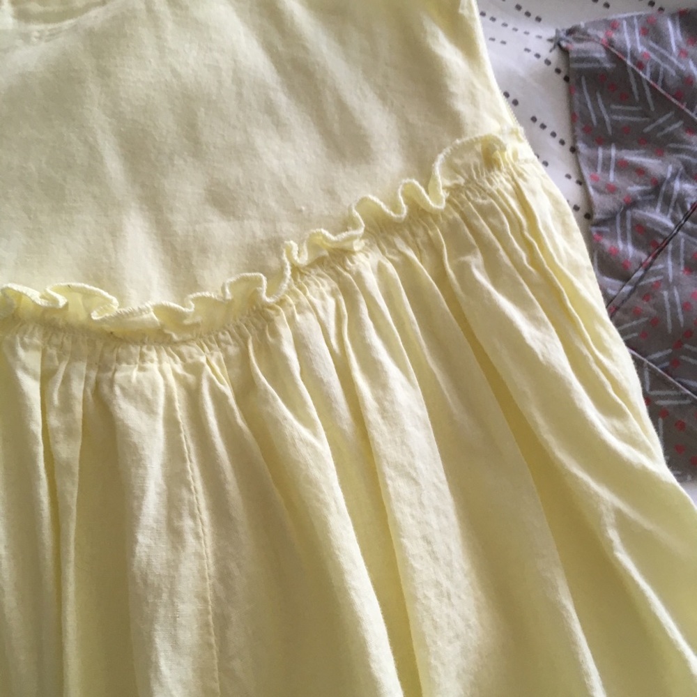 Pale Yellow Ruffled Skirt 💐 - Picture 4 of 5